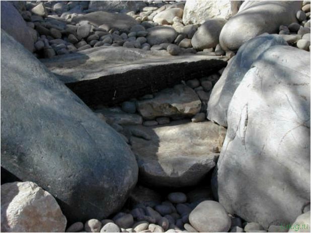 (водопад, даче) Водопад на даче: как бывают, как сделать своими руками? Выбор места установки, типы конструкций, с водопадом, без насоса