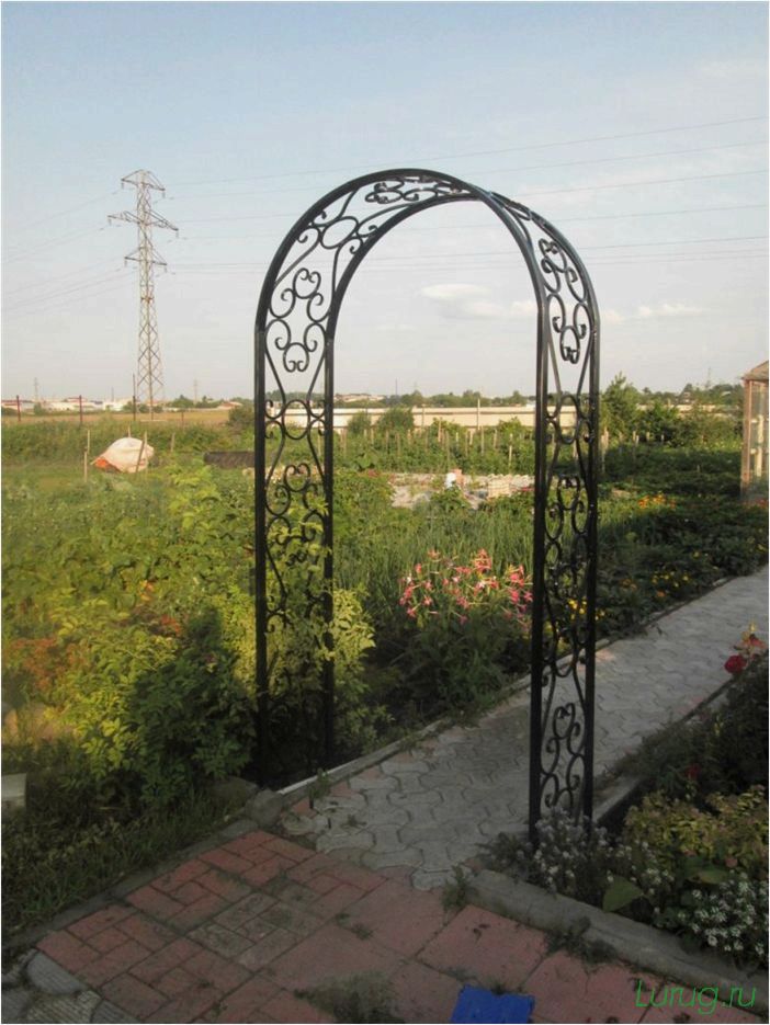 (садовая, арка, постройки, дворе) Садовая арка: постройки во дворе участка, что сделать вместо арки, технология производства