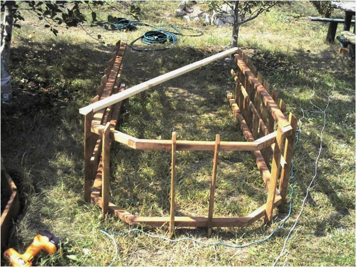 (садовая, арка, постройки, дворе) Садовая арка: постройки во дворе участка, что сделать вместо арки, технология производства